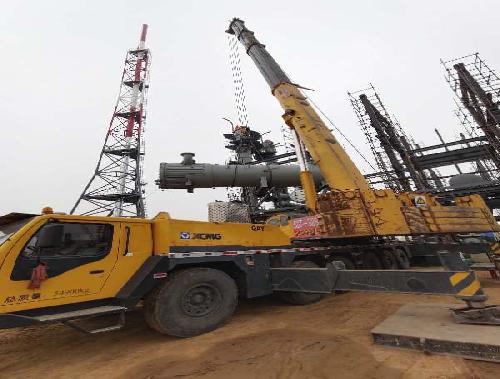260噸吊車孟津縣宏星化工廠設(shè)備安裝
